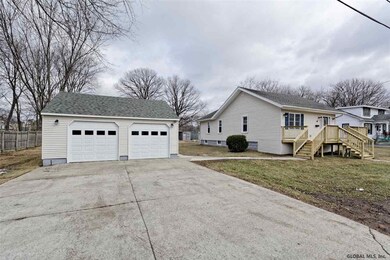 52 New York Ave, Rensselaer, NY 12144 - photo 3