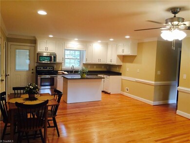 427 Hawthorne Dr, Asheboro, NC 27205 - photo 5