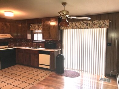 8 Horseshoe Ln, Londonderry, NH 03053 - photo 5