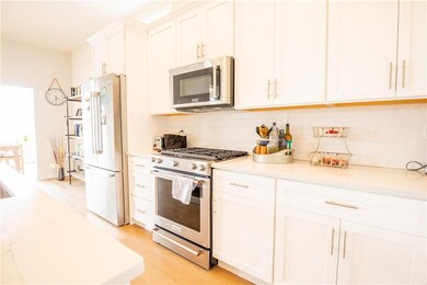 6867 Tulip Ln, Bath, PA 18014 - photo 7