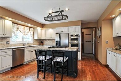 849 Cardiff Rd, Naperville, IL 60565 - photo 5