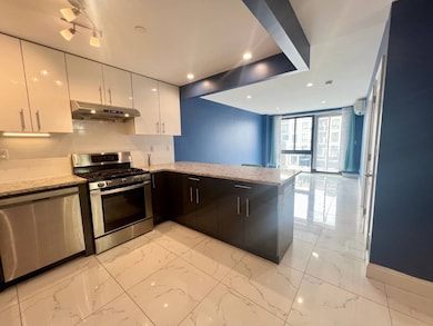 Kitchen/LR