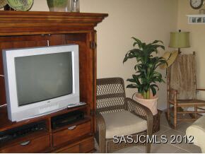 Another living room picture