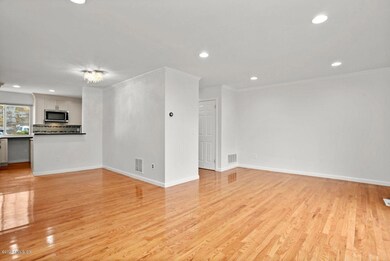 75 Cos Cob Ave unit 2, Cos Cob, CT 06807 - photo 7