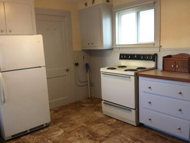 110 W Hollis St, Nashua, NH 03060 - photo 4