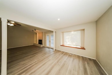 813 N Briarcliff Dr, Oklahoma City, OK 73170 - photo 4