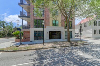 33 Calhoun