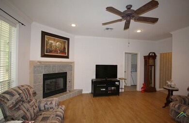 4103 Stonebrook Ln, Tyler, TX 75707 - photo 4