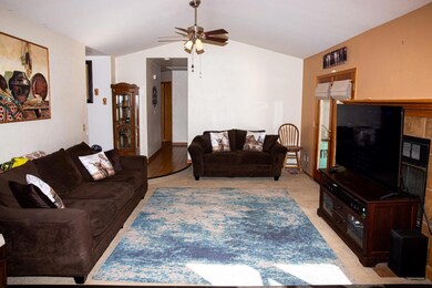 2024 Princeton Ct, Los Banos, CA 93635 - photo 4