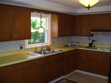 2109 Lindenwood Ave, Fort Wayne, IN 46808 - photo 6