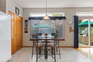 Dining/Kitchen