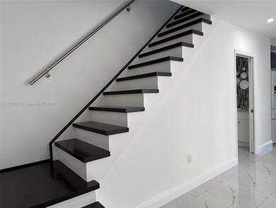 10929 NW 43rd Ln, Doral, FL 33178 - photo 6