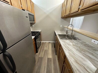 101 Cottonwood St unit J1, Jersey City, NJ 07305 - photo 5