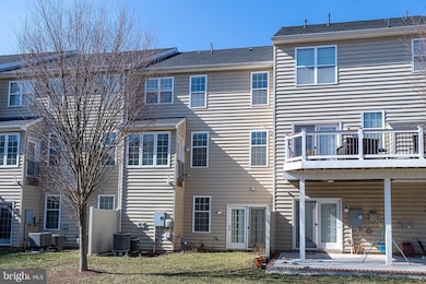 23266 Hanworth St, Ashburn, VA 20148 - photo 5