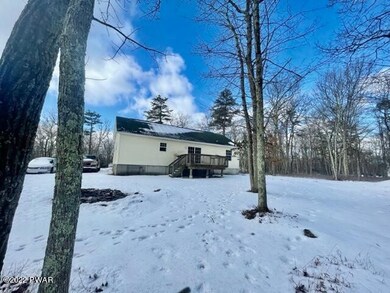 122 Robin Ln, Dingmans Ferry, PA 18328 - photo 5