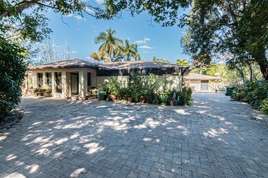 FRONT PAVER DRIVE
