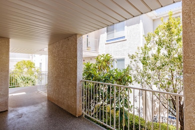 1845WCanyonViewDr-04