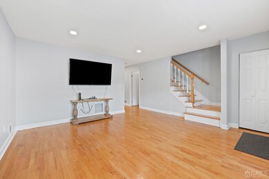 427 Gambocz Ct, Monmouth Junction, NJ 08852 - photo 5