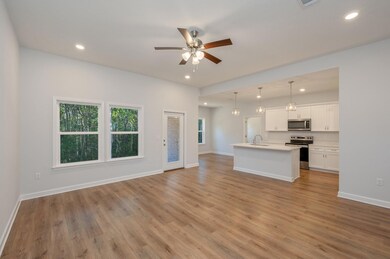 7-web-or-mls-3099 Zach Ave-03