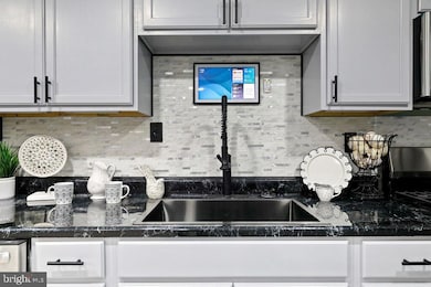 1020 Niagara Rd, Camden, NJ 08104 - photo 3