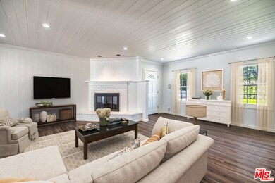 Rooms have been virtually staged