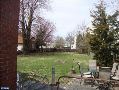 615 W Magnolia Ave, Aldan, PA 19018 - photo 4