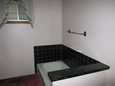 2820 Reigan Rd, North Platte, NE 69101 - photo 2