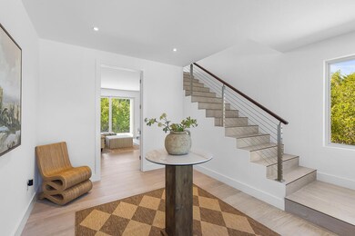 150-S-Bahama-Drive-foyer