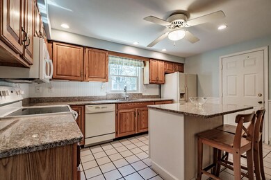 23 Greenbriar Way, South Portland, ME 04106 - photo 3