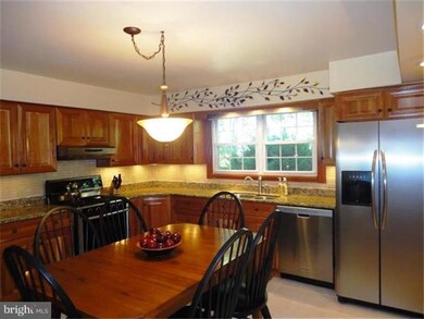 2988 Swallow Dr, Vineland, NJ 08361 - photo 3