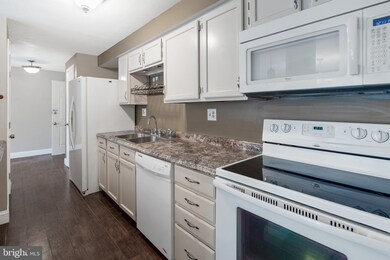 48 Cranberry Ct, Marlton, NJ 08053 - photo 5