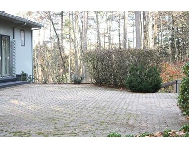 6 Pocumtuck Dr, South Deerfield, MA 01373 - photo 6
