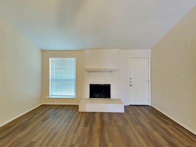 4555 Chestergate Dr, Spring, TX 77373 - photo 3