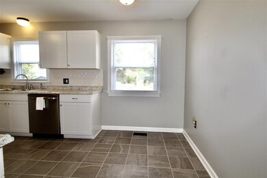 442 W Old Cross Rd, New Market, VA 22844 - photo 7