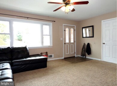 5812 Hanna Rd, Sykesville, MD 21784 - photo 6