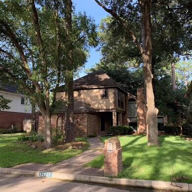 12507 Oak Park Dr, Houston, TX 77070 - photo 2