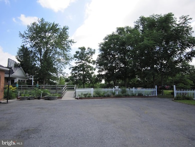 349 Town Run Ln, Stephens City, VA 22655 - photo 6