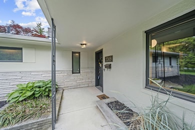 6-web-or-mls-A7408281