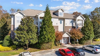 100 Lennox Dr unit 2C, Jamestown, NC 27282 - photo 2