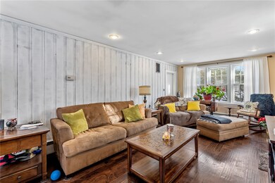 76 Commodore Ave, Warwick, RI 02888 - photo 3