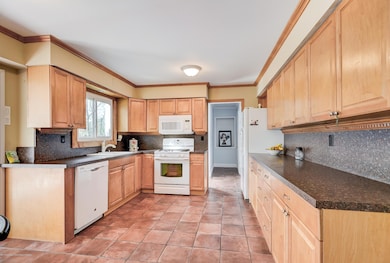 19 Juniper Place, Colts Neck, NJ 07722 - photo 3