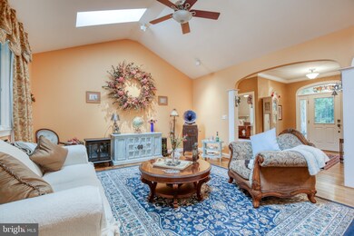 857 Seven Oaks Dr, Bentonville, VA 22610 - photo 6