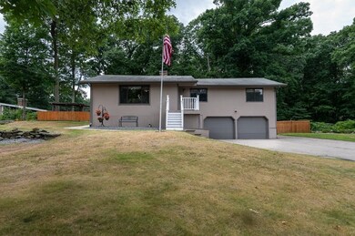 166 Walnut St, Shrewsbury, MA 01545 - photo 3