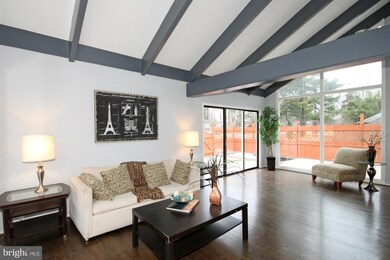 9303 Raintree Rd, Burke, VA 22015 - photo 4