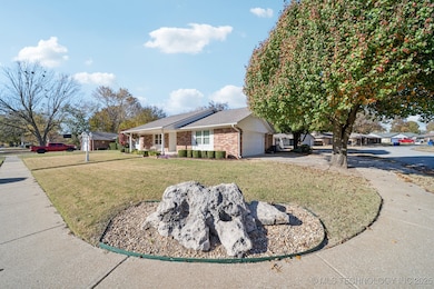 2904 E Knoxville St, Broken Arrow, OK 74014 - photo 5