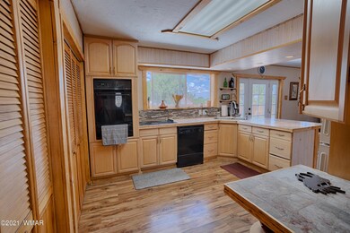 201 E Willis, Show Low, AZ 85901 - photo 5