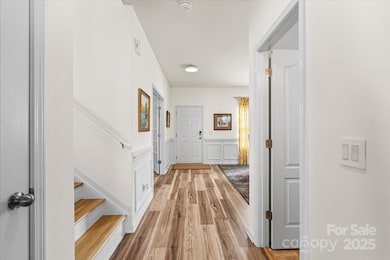 14706 Metaghan Ct, Charlotte, NC 28278 - photo 4