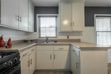 11407 W 68th Terrace, Shawnee, KS 66203 - photo 6