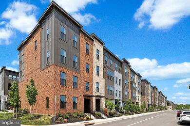 10138 American Pharoah Ln unit B, Laurel, MD 20723 - photo 4