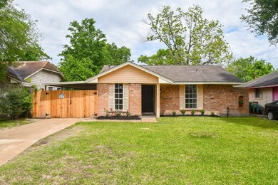 830 Marcolin St, Houston, TX 77088 - photo 2
